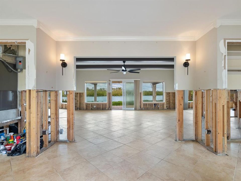 Large entry foyer with view through Living room to ICW