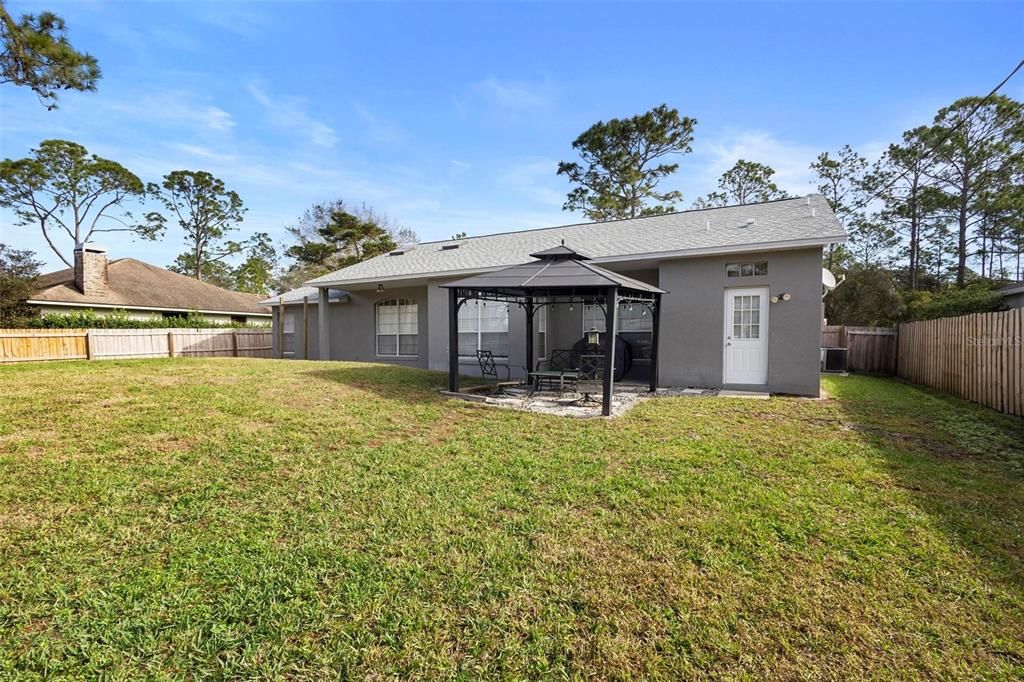 For Sale: $320,000 (3 beds, 2 baths, 1604 Square Feet)