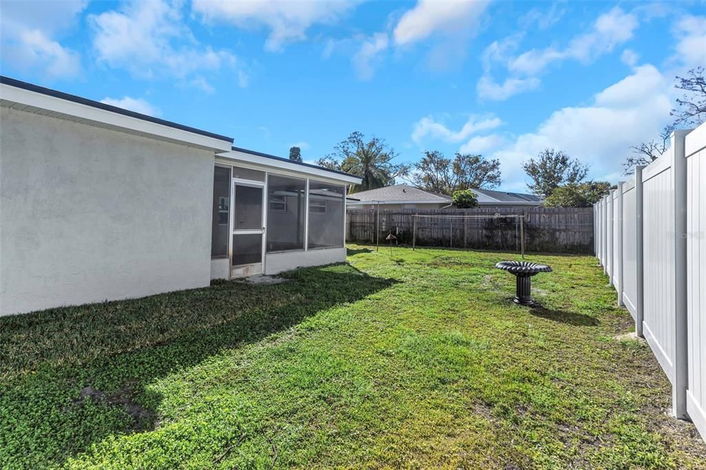 For Sale: $314,900 (3 beds, 2 baths, 1307 Square Feet)