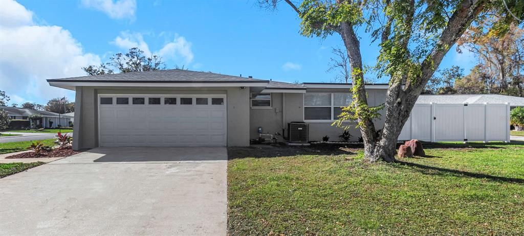 For Sale: $314,900 (3 beds, 2 baths, 1307 Square Feet)