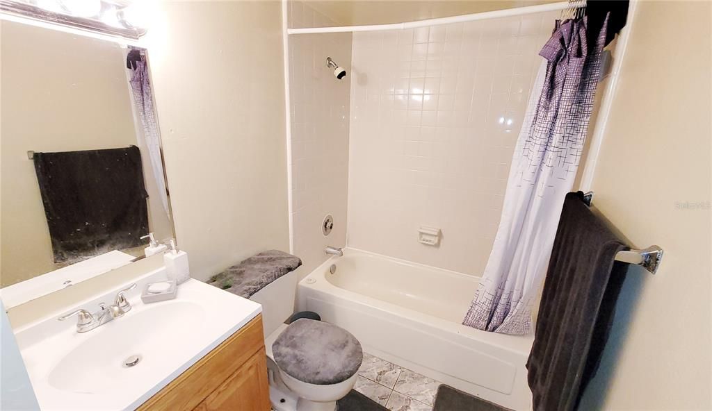 For Sale: $120,000 (1 beds, 1 baths, 504 Square Feet)