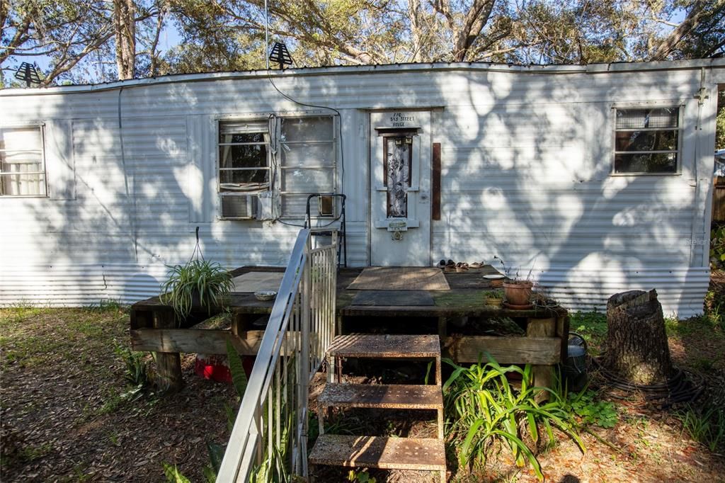 For Sale: $60,000 (2 beds, 1 baths, 490 Square Feet)