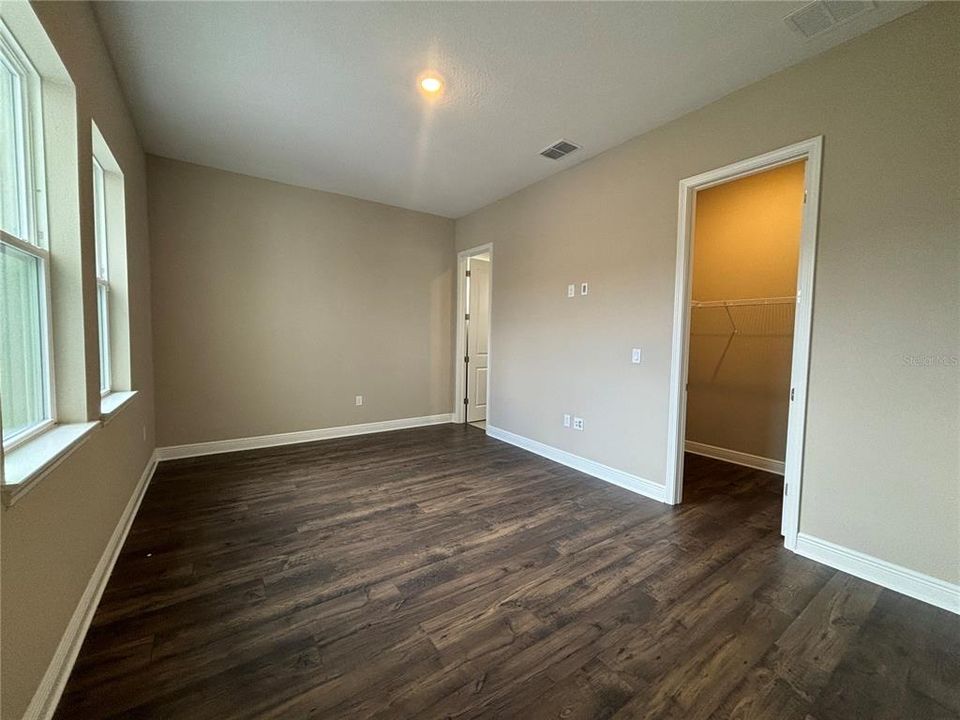 For Rent: $4,499 (4 beds, 3 baths, 2900 Square Feet)