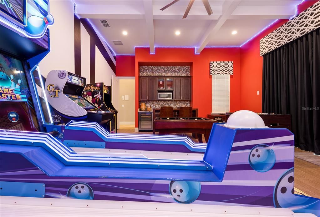 待售: $4,499,000 (14 贝兹, 15 浴室, 11719 平方英尺)