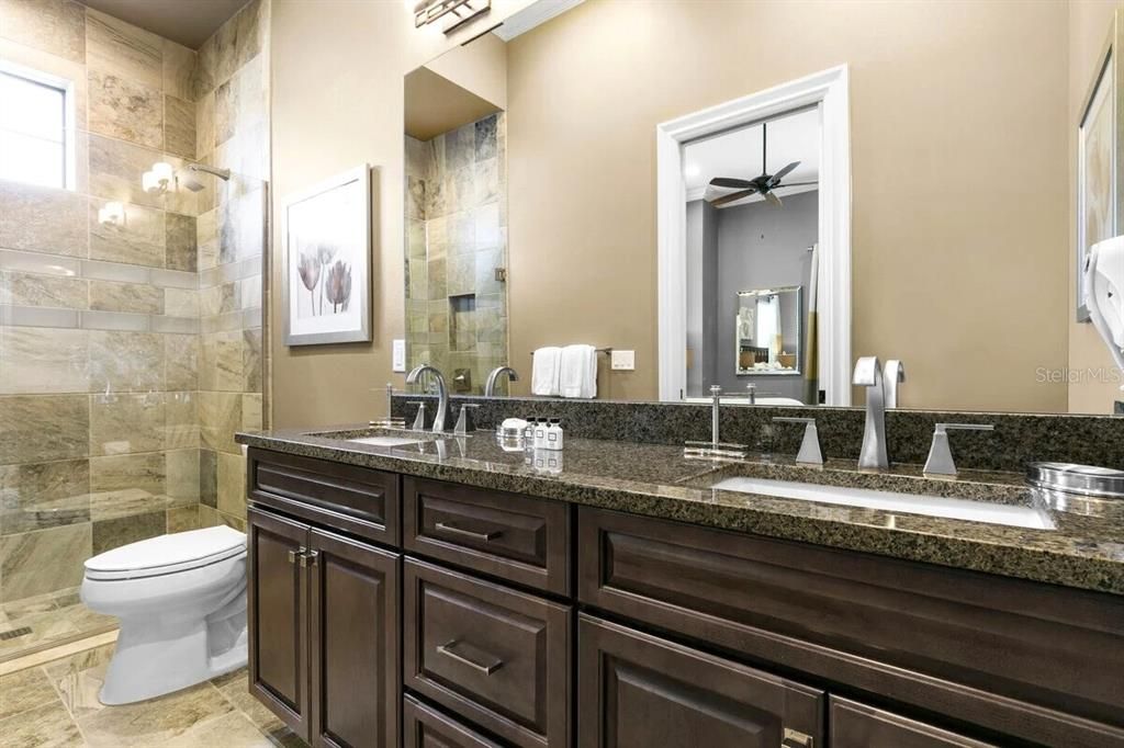 待售: $4,499,000 (14 贝兹, 15 浴室, 11719 平方英尺)