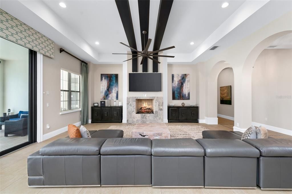 待售: $4,499,000 (14 贝兹, 15 浴室, 11719 平方英尺)