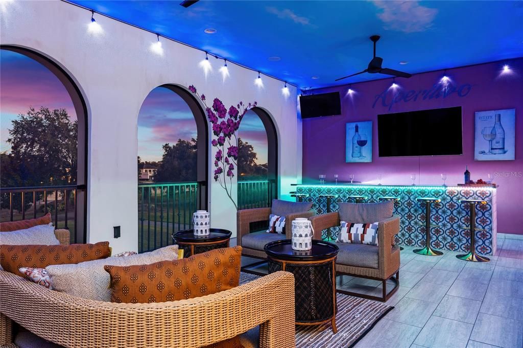 待售: $4,499,000 (14 贝兹, 15 浴室, 11719 平方英尺)