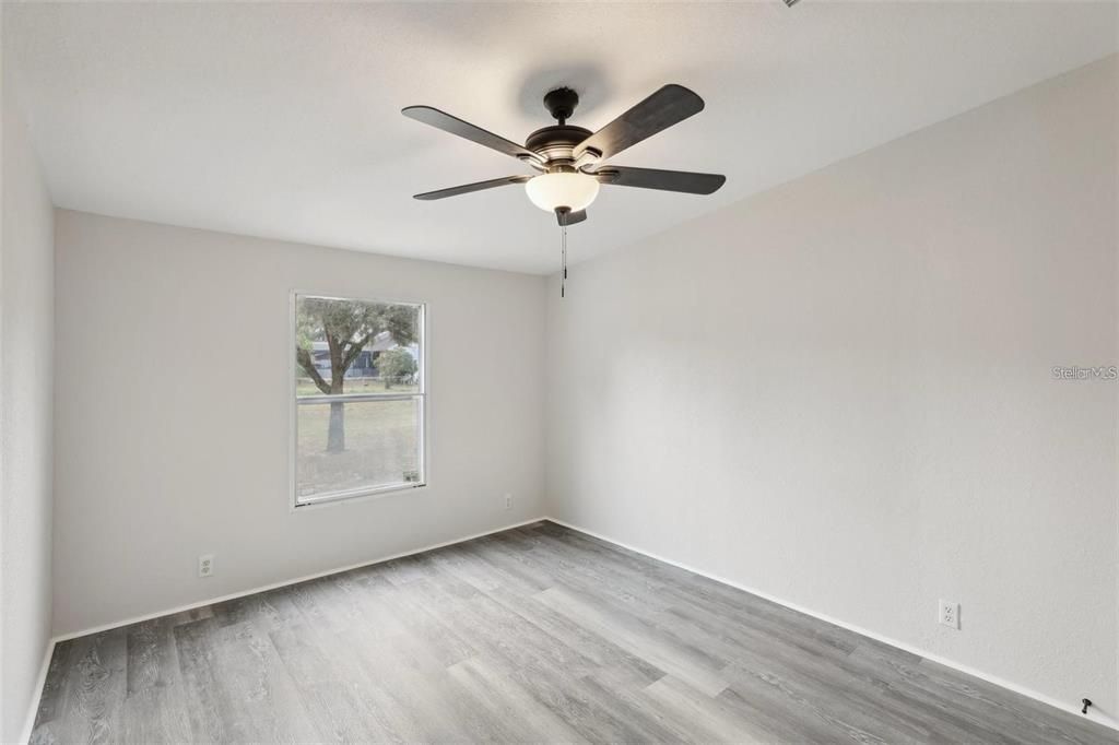 For Sale: $259,900 (3 beds, 2 baths, 1188 Square Feet)