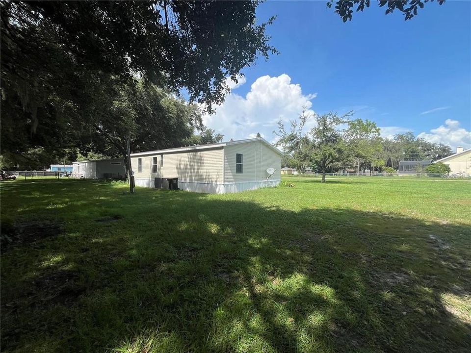 For Sale: $259,900 (3 beds, 2 baths, 1188 Square Feet)