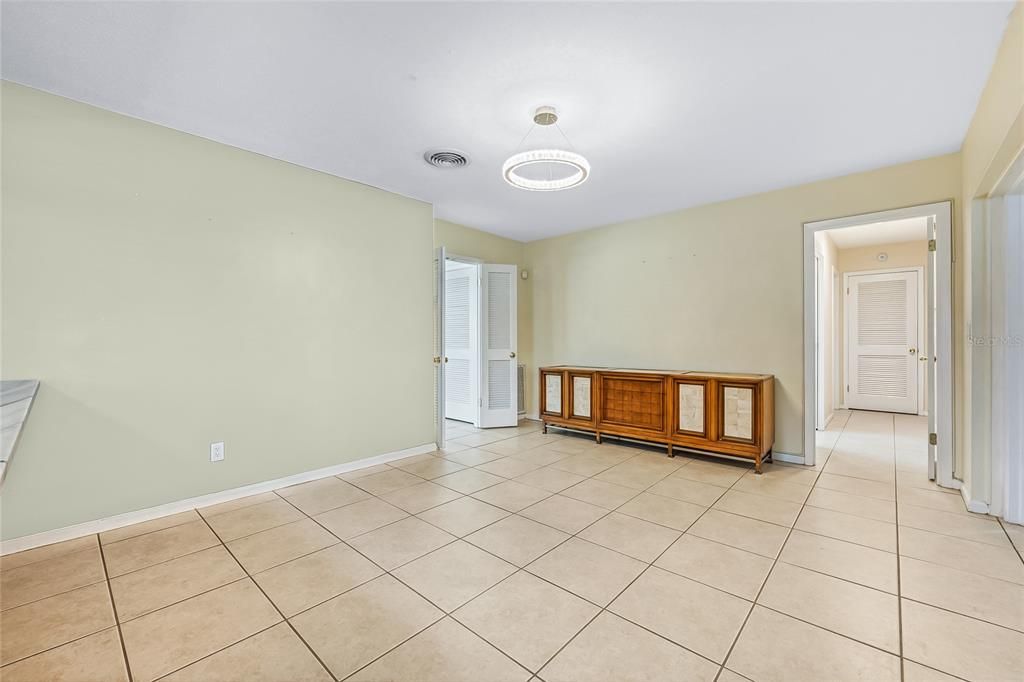 Light and Bright Living Room (prior to move out)