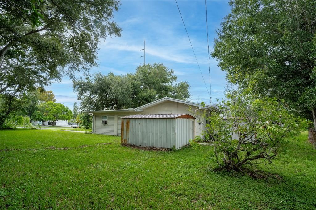 For Sale: $329,000 (3 beds, 2 baths, 1956 Square Feet)