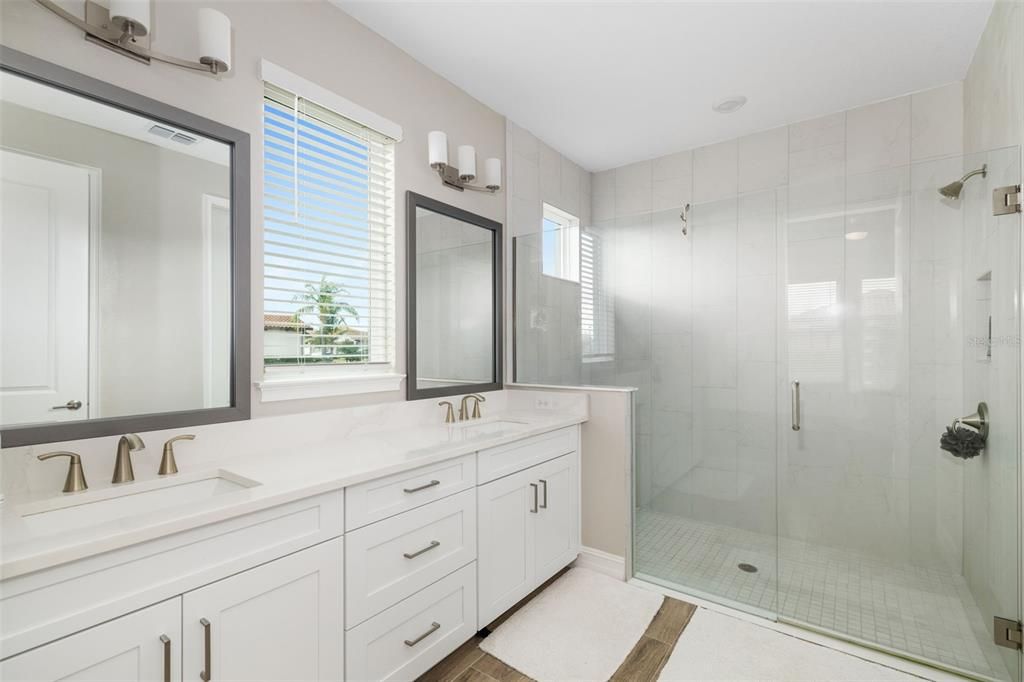 For Sale: $558,400 (3 beds, 2 baths, 1638 Square Feet)