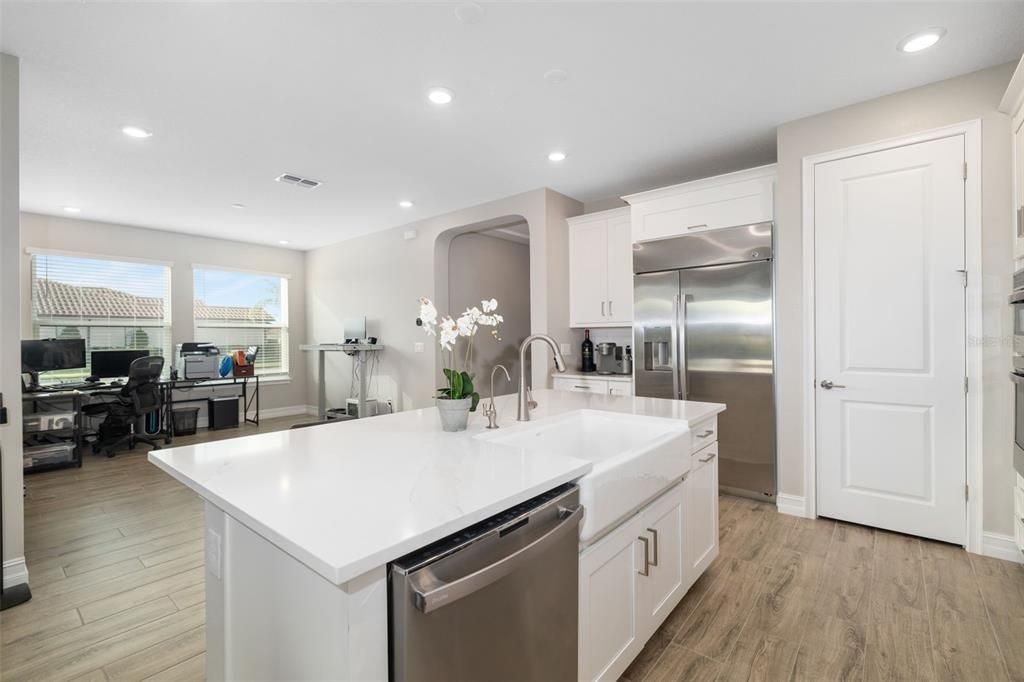 For Sale: $558,400 (3 beds, 2 baths, 1638 Square Feet)