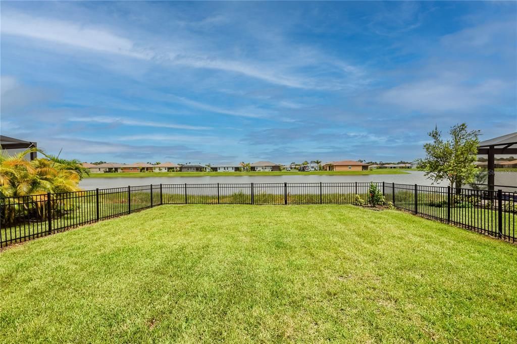 For Sale: $600,000 (3 beds, 2 baths, 1839 Square Feet)