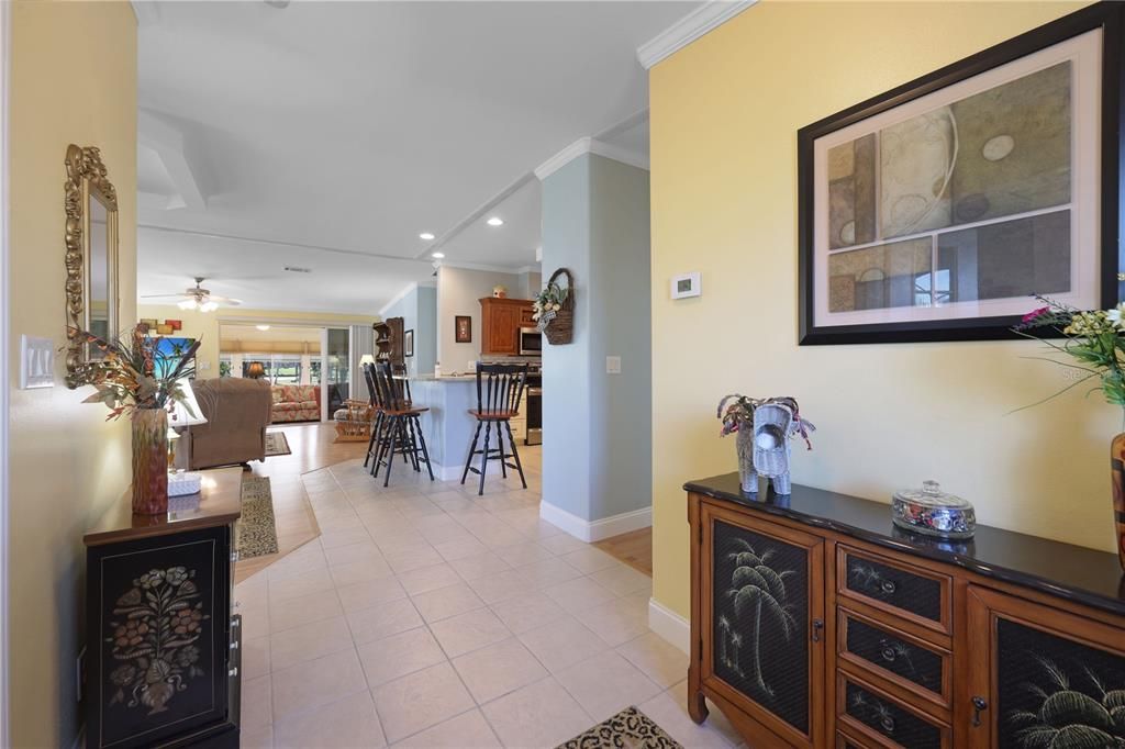 For Sale: $365,000 (2 beds, 2 baths, 1760 Square Feet)