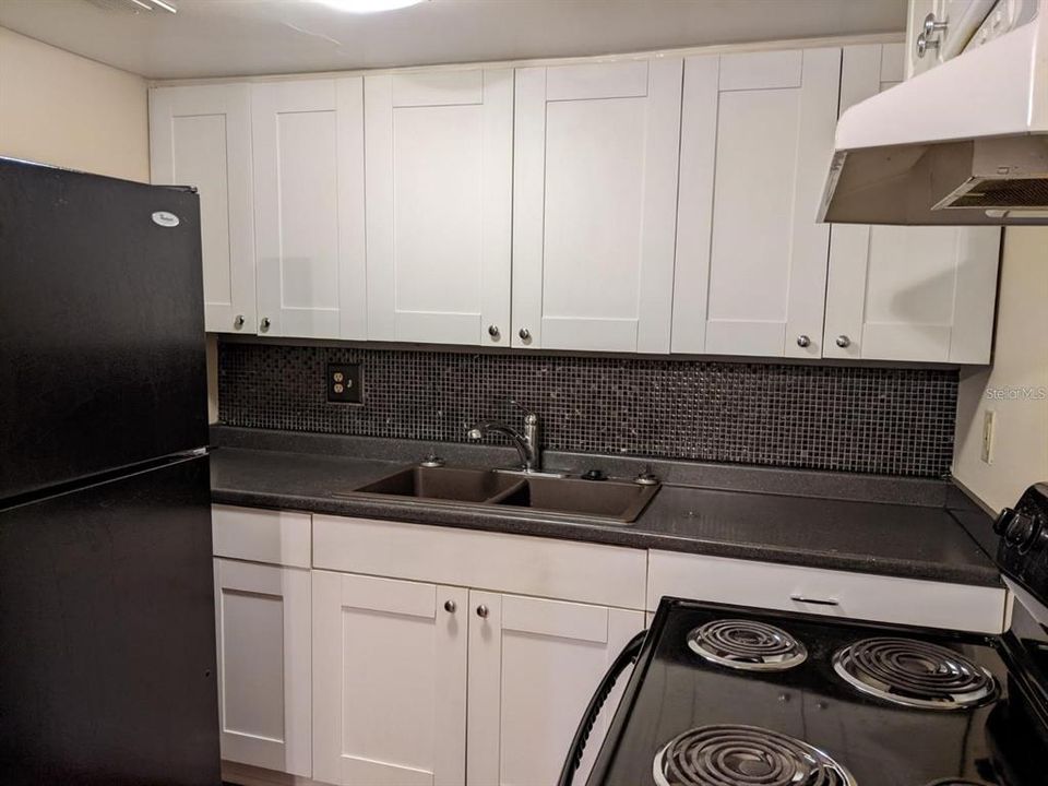 For Rent: $1,200 (1 beds, 1 baths, 462 Square Feet)