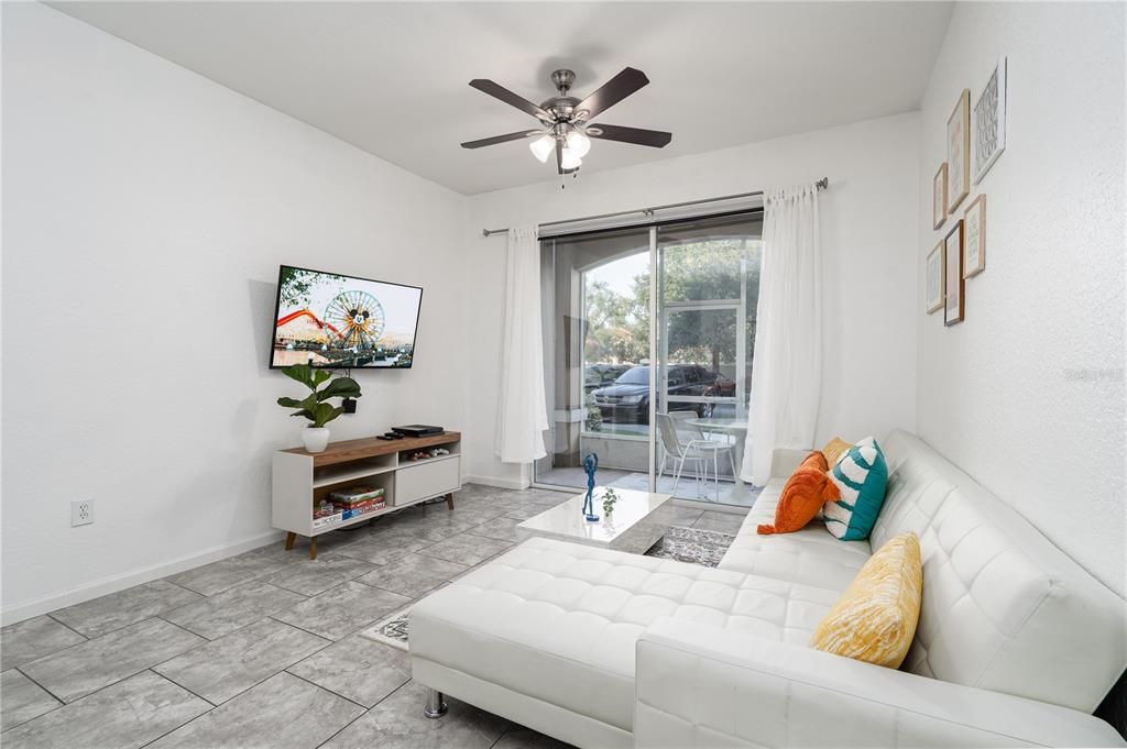 For Sale: $370,000 (3 beds, 2 baths, 1246 Square Feet)