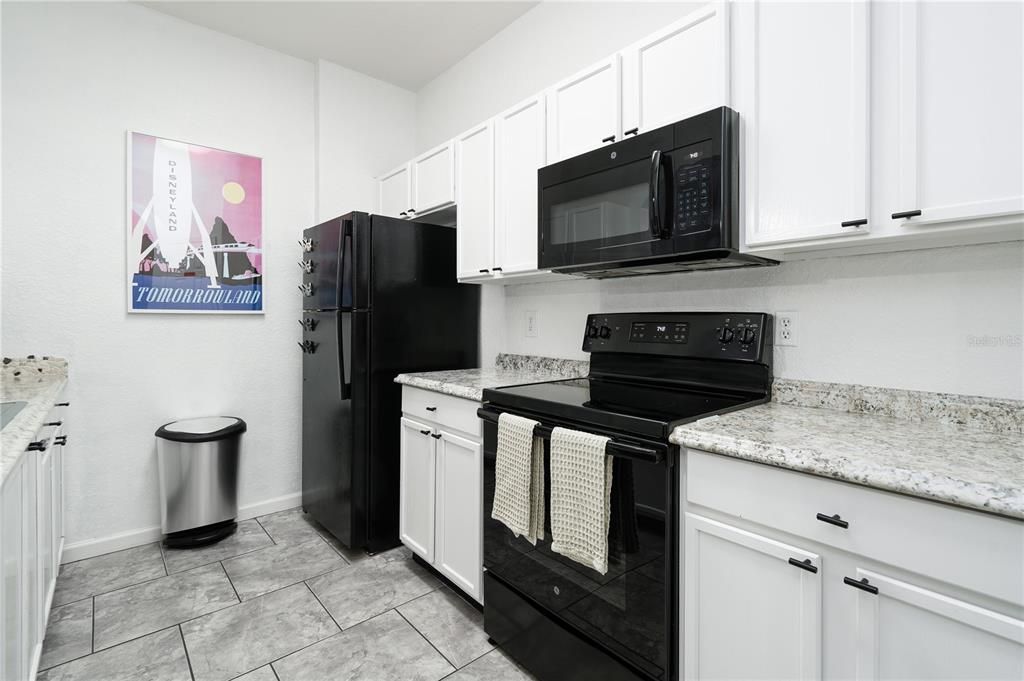 For Sale: $370,000 (3 beds, 2 baths, 1246 Square Feet)