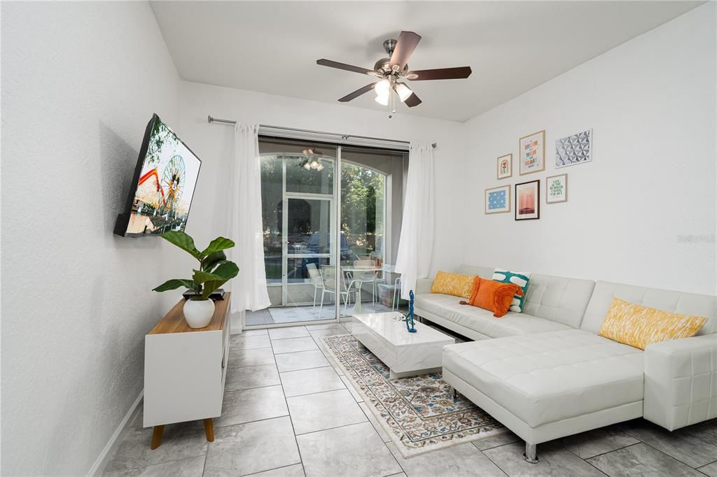 For Sale: $370,000 (3 beds, 2 baths, 1246 Square Feet)