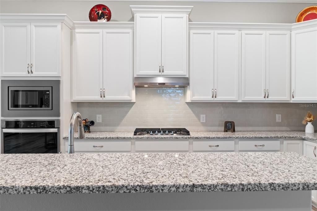 You'll love making your favorite dish in your sparkling kitchen. Guests can belly up to the breakfast bar while you put the finishing touches on a delicious meal or snack!