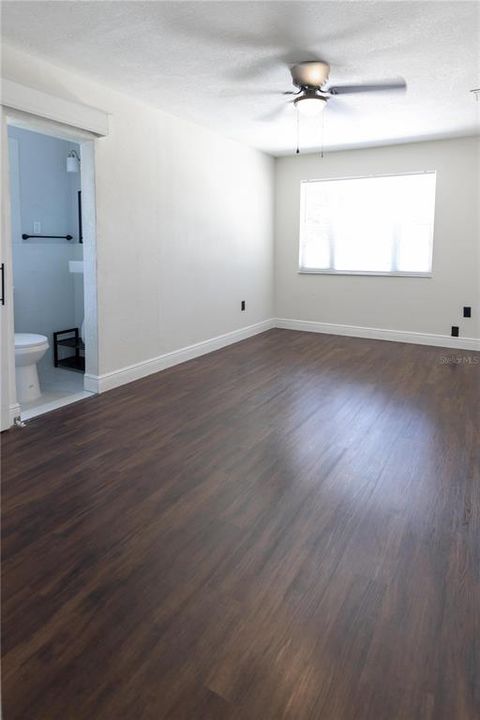 For Sale: $269,500 (2 beds, 2 baths, 1008 Square Feet)