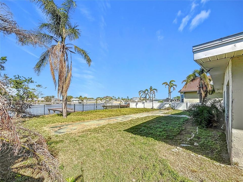 For Sale: $799,000 (3 beds, 2 baths, 1471 Square Feet)