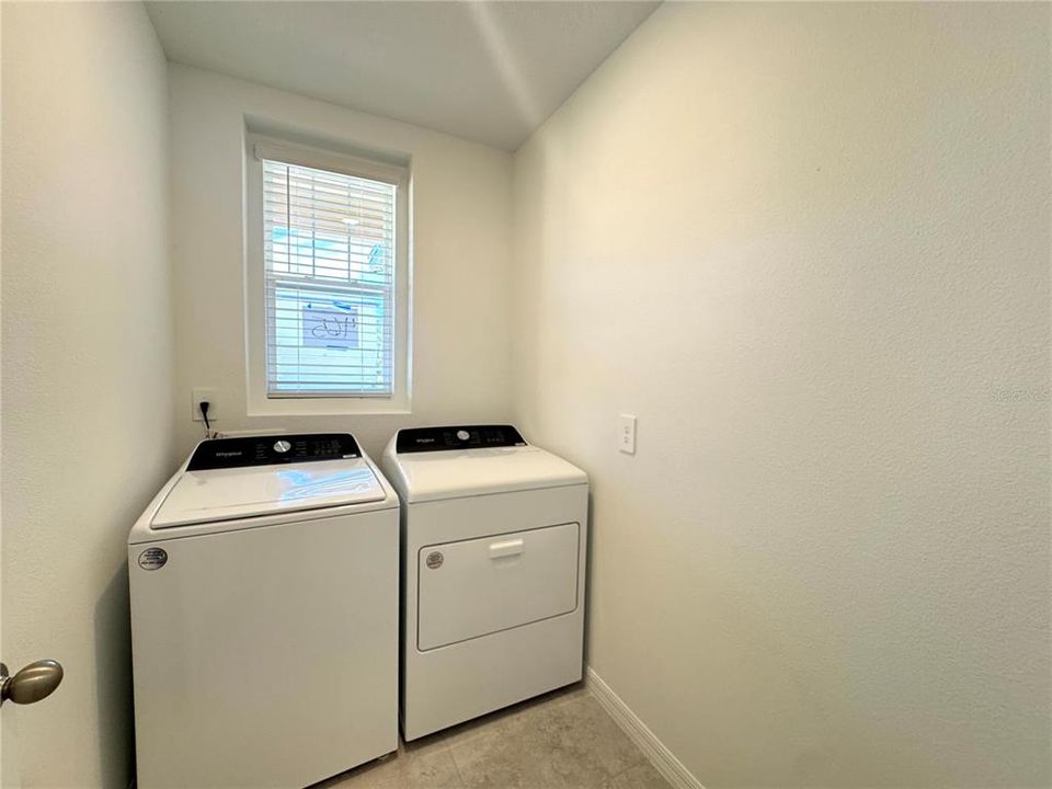 For Rent: $1,699 (3 beds, 2 baths, 1483 Square Feet)