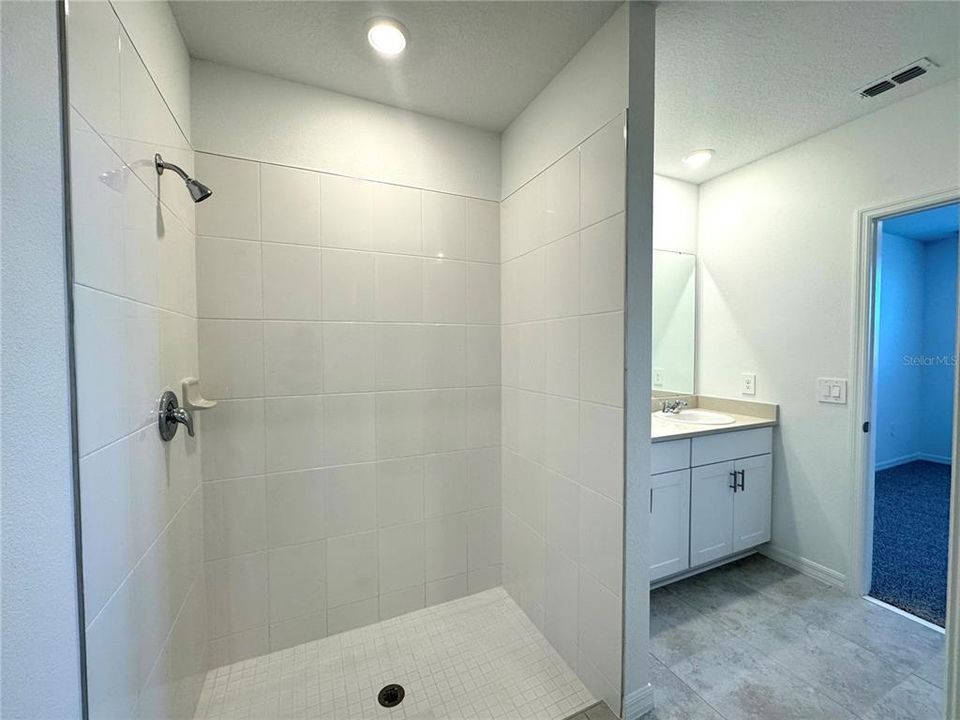 For Rent: $1,699 (3 beds, 2 baths, 1483 Square Feet)