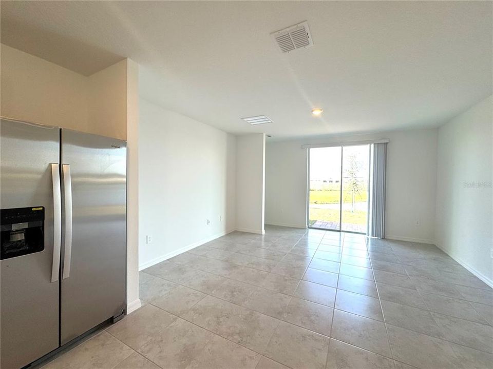 For Rent: $1,699 (3 beds, 2 baths, 1483 Square Feet)