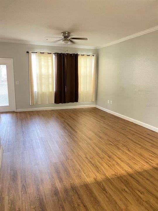 For Rent: $1,850 (2 beds, 2 baths, 1014 Square Feet)