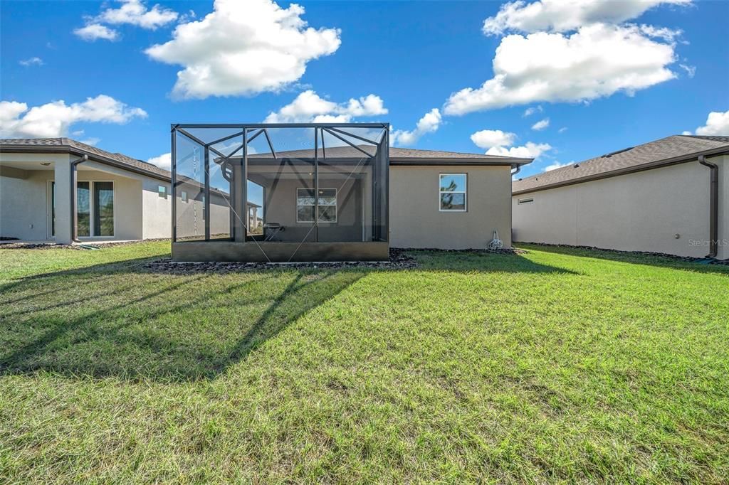 For Sale: $299,000 (2 beds, 2 baths, 1469 Square Feet)