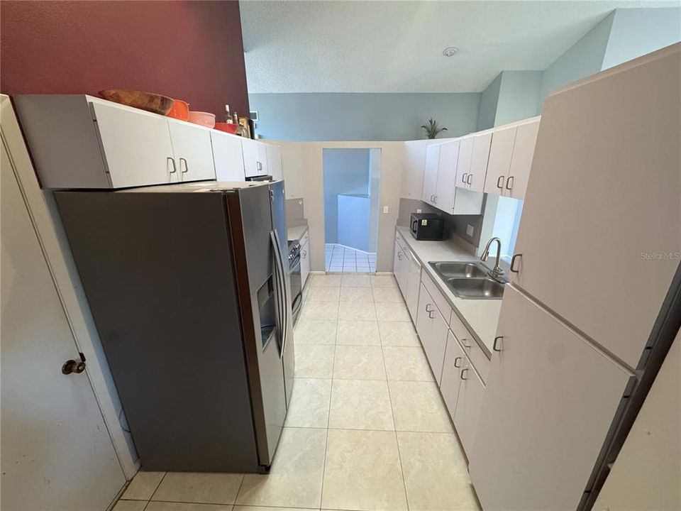 For Rent: $2,295 (3 beds, 2 baths, 1496 Square Feet)