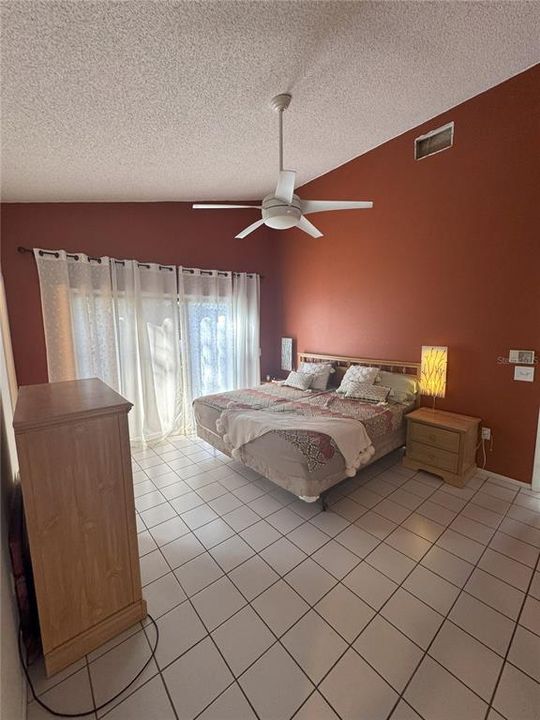 For Rent: $2,295 (3 beds, 2 baths, 1496 Square Feet)