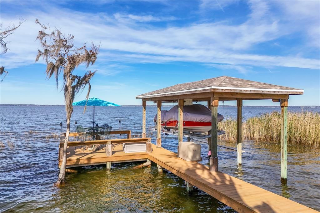 Private boat dock on Lake Eustis