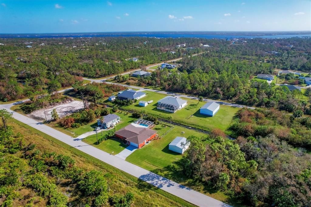 For Rent: $3,900 (3 beds, 2 baths, 1554 Square Feet)