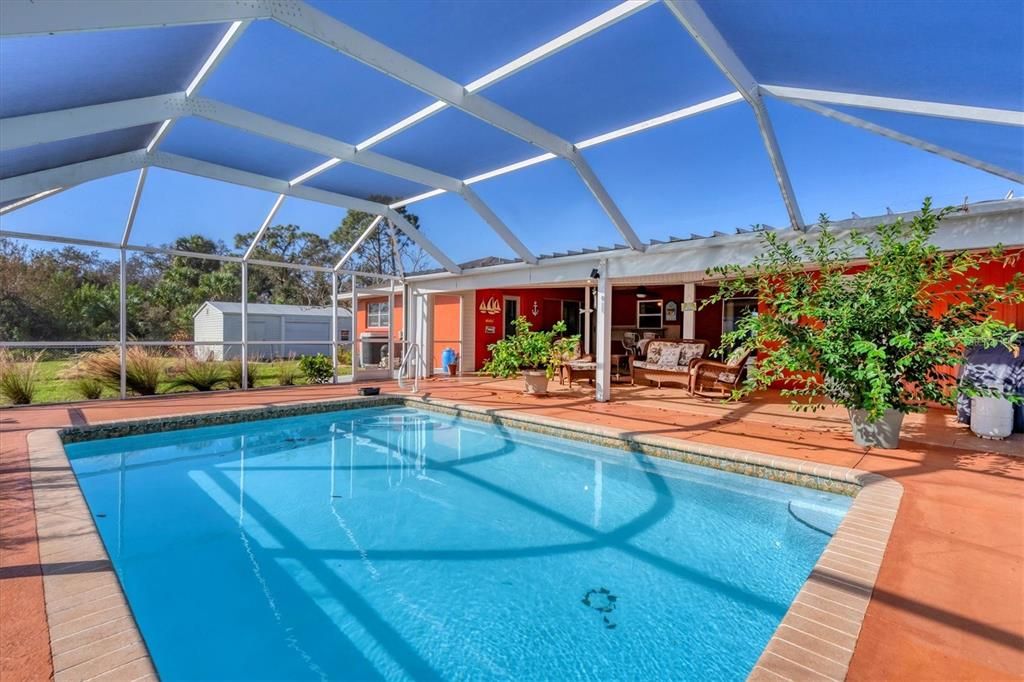 For Rent: $3,900 (3 beds, 2 baths, 1554 Square Feet)