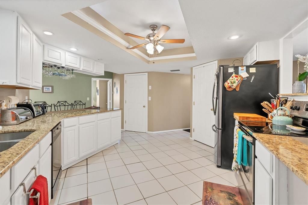 For Rent: $3,900 (3 beds, 2 baths, 1554 Square Feet)