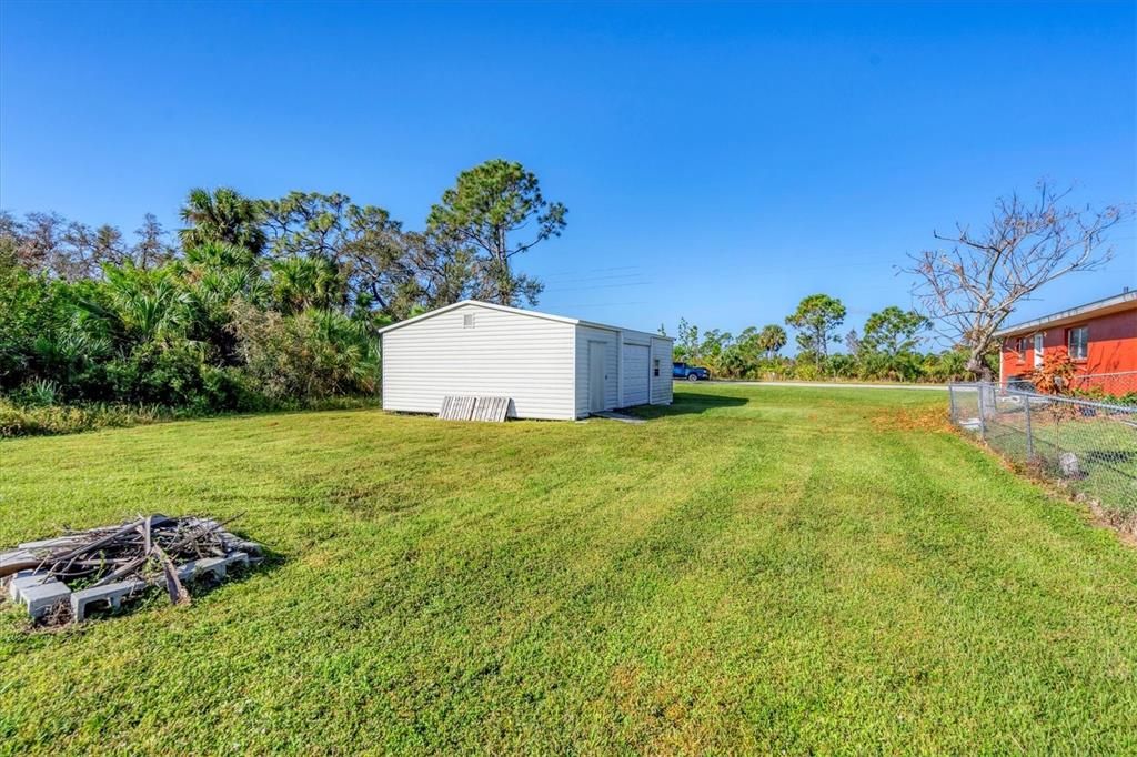 For Rent: $3,900 (3 beds, 2 baths, 1554 Square Feet)