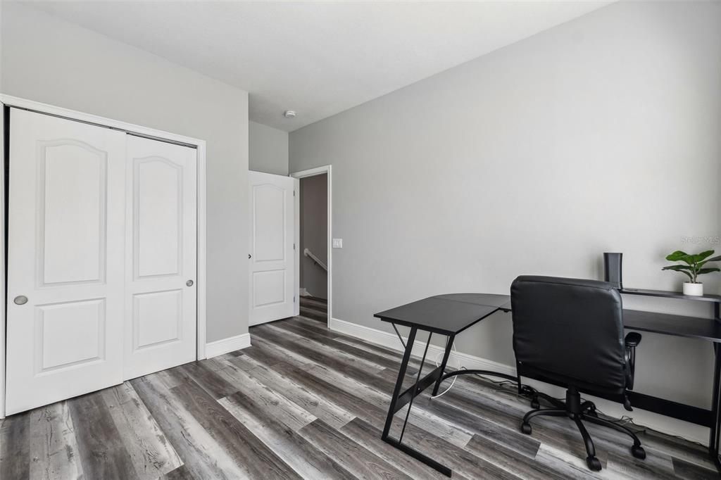 For Sale: $349,900 (3 beds, 2 baths, 1692 Square Feet)