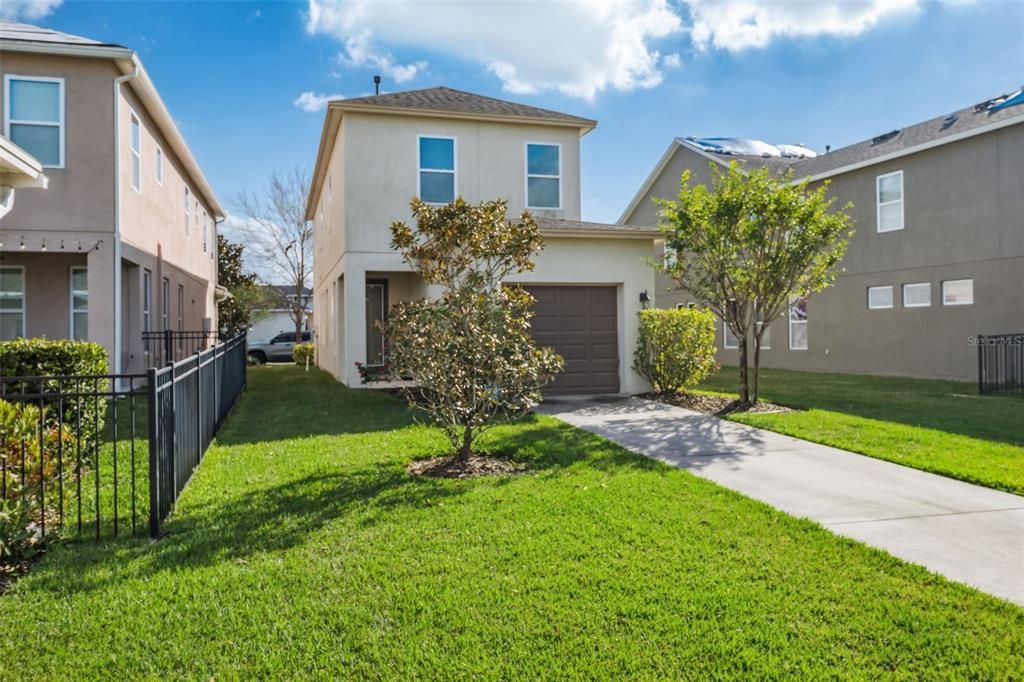 For Sale: $349,900 (3 beds, 2 baths, 1692 Square Feet)