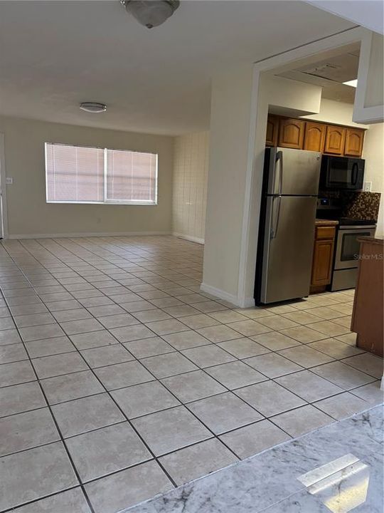 For Rent: $3,200 (5 beds, 3 baths, 1794 Square Feet)