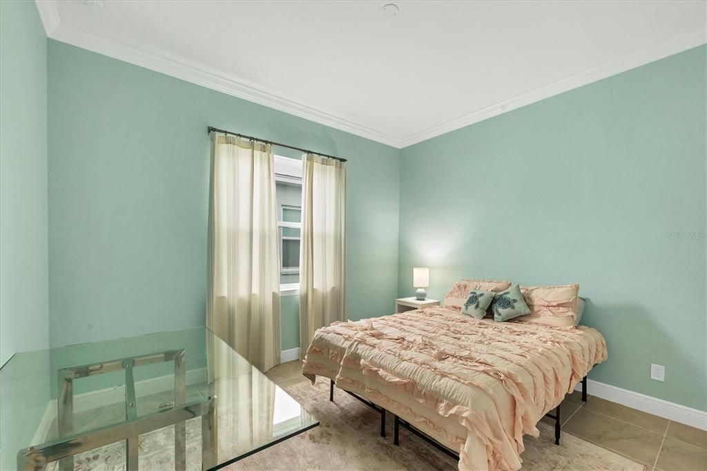 出租: $5,200 (3 贝兹, 2 浴室, 2158 平方英尺)