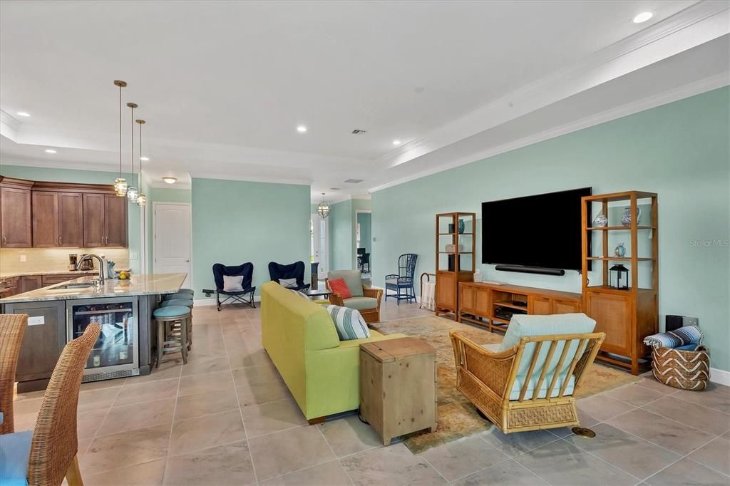 出租: $5,200 (3 贝兹, 2 浴室, 2158 平方英尺)