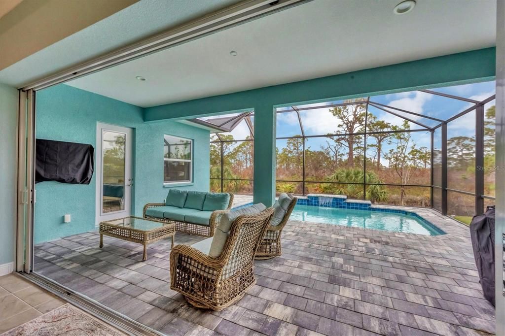 出租: $5,200 (3 贝兹, 2 浴室, 2158 平方英尺)