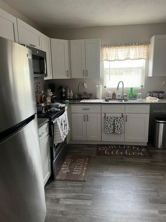 For Rent: $2,200 (3 beds, 2 baths, 1280 Square Feet)