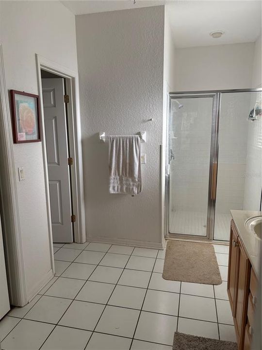 For Rent: $2,200 (3 beds, 2 baths, 1792 Square Feet)