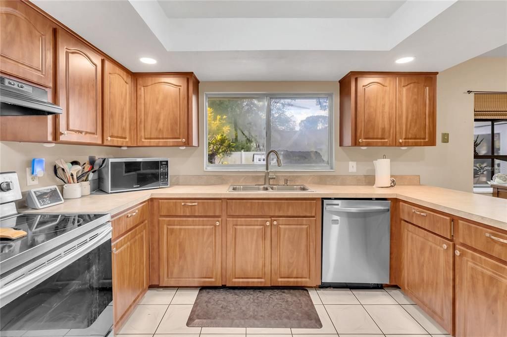 For Sale: $425,000 (4 beds, 2 baths, 1863 Square Feet)