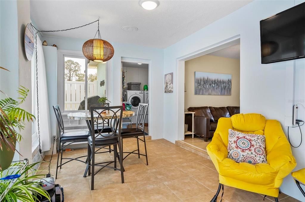 For Sale: $374,500 (2 beds, 2 baths, 1226 Square Feet)