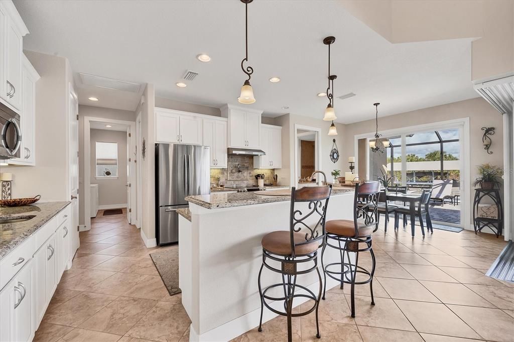 For Sale: $829,900 (2 beds, 2 baths, 1899 Square Feet)