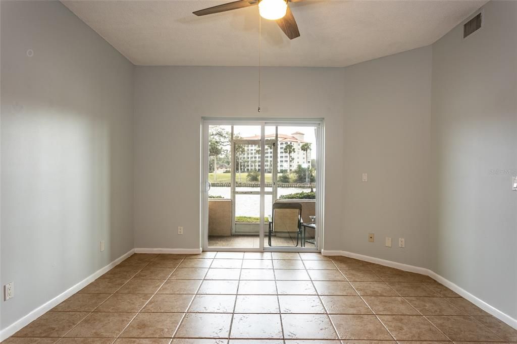 For Sale: $279,000 (2 beds, 2 baths, 1020 Square Feet)